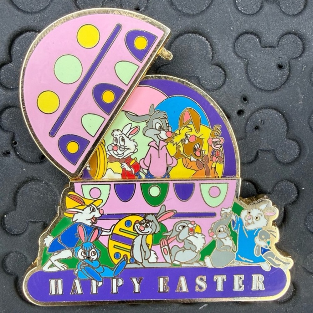 Disney parks Happy Easter Hinged Egg full of Rabbits LE 7500 trading pin vintage